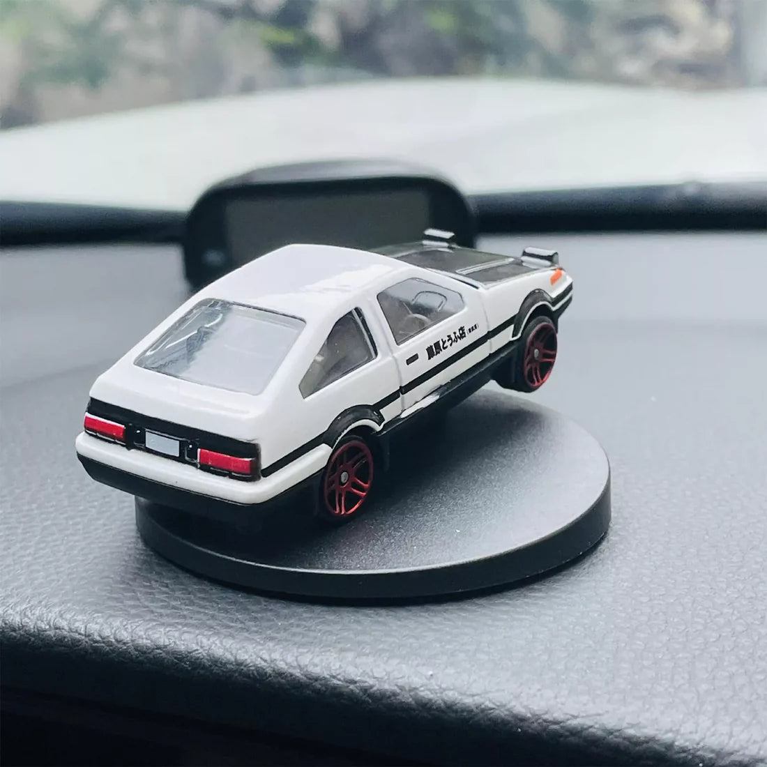 Aluminum Alloy Car Model Swing Tail Rotating Ornament